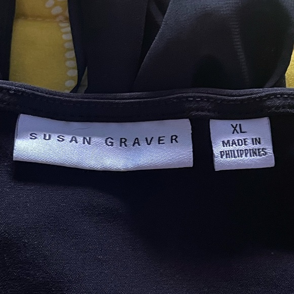 Woman’s Plus size Dress - Picture 3 of 4